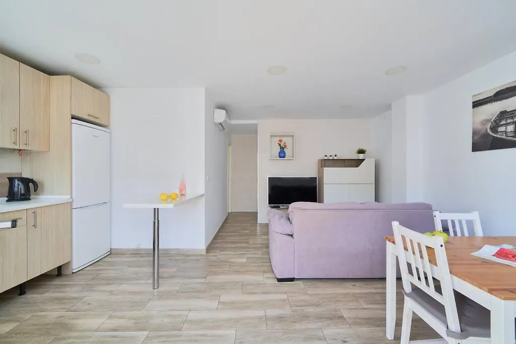Seaside Charm In Malaga Apartment